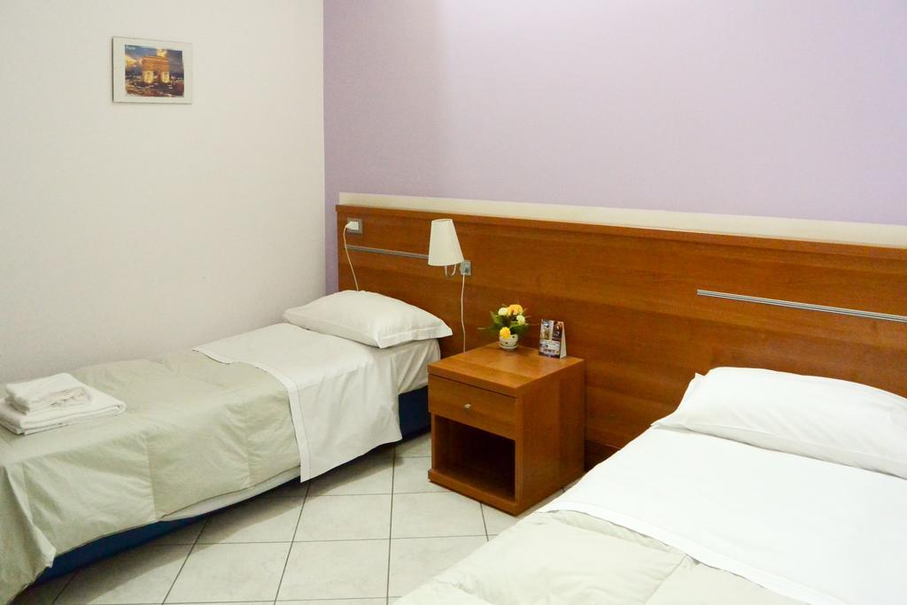 Albergo Meuble Abatjour Mantova Exterior foto
