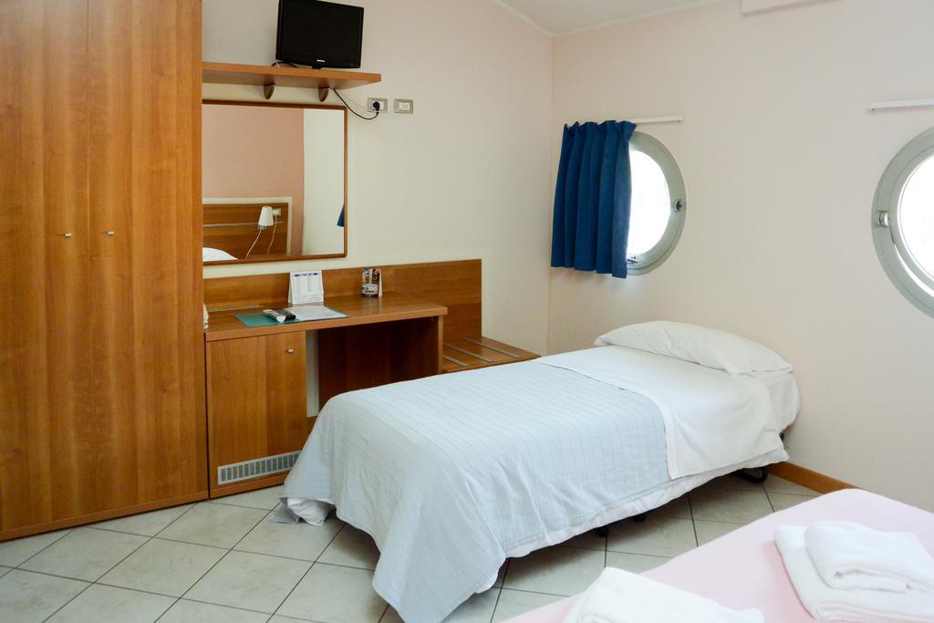 Albergo Meuble Abatjour Mantova Exterior foto