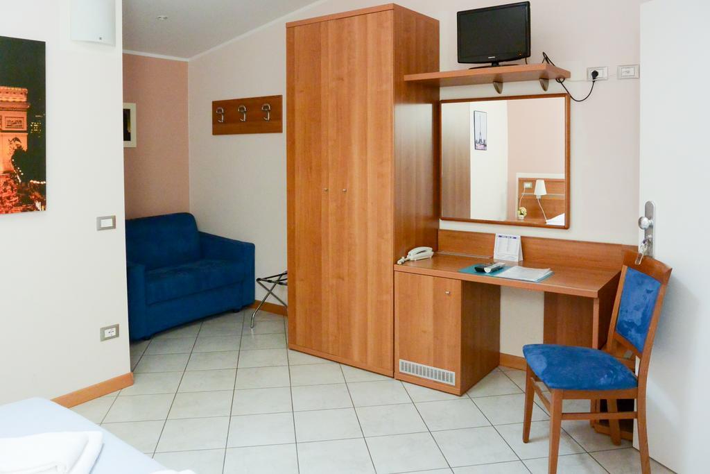 Albergo Meuble Abatjour Mantova Exterior foto