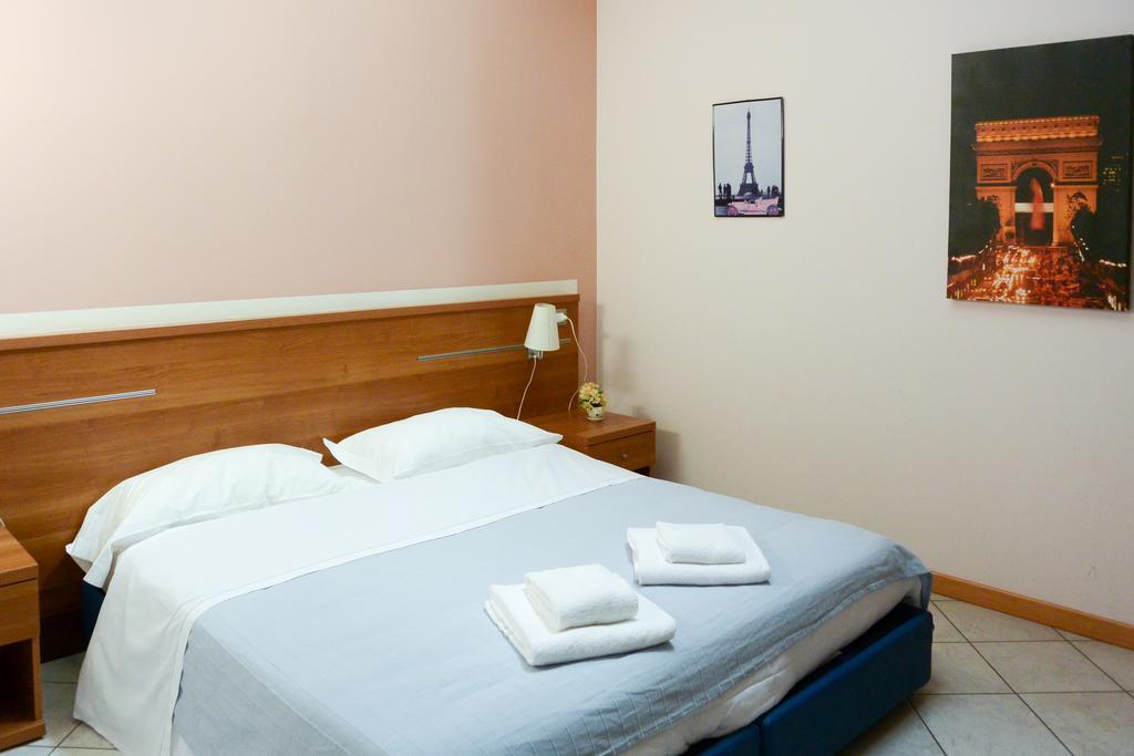 Albergo Meuble Abatjour Mantova Exterior foto
