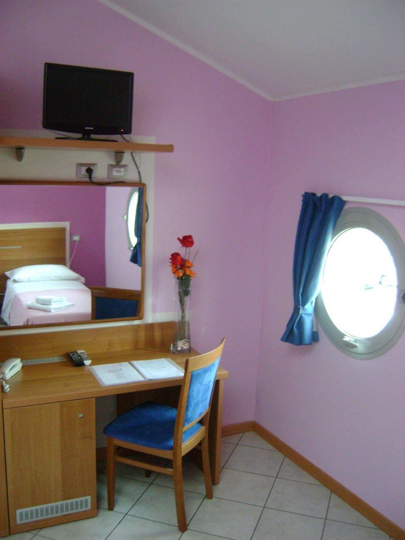 Albergo Meuble Abatjour Mantova Exterior foto